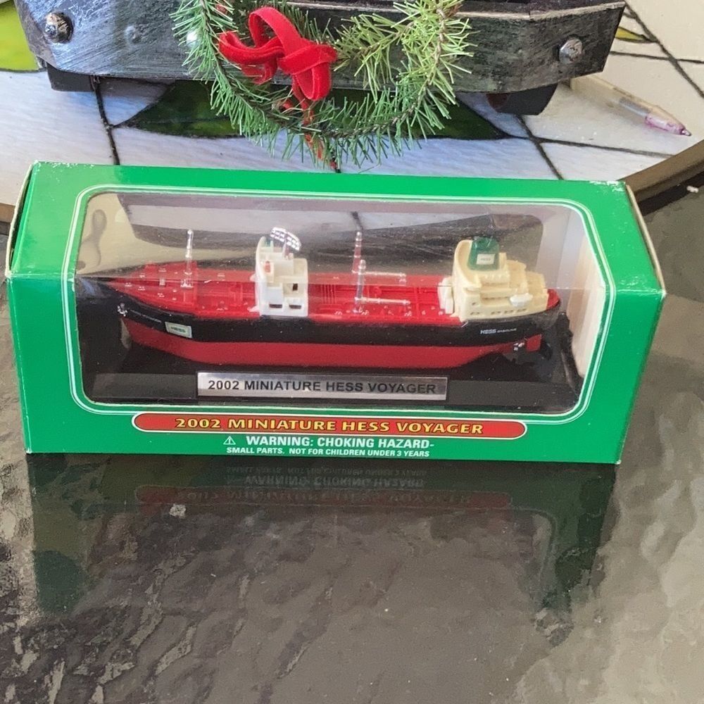 2002 Hess Miniature Voyager Hess NIB - Picture 2 of 5